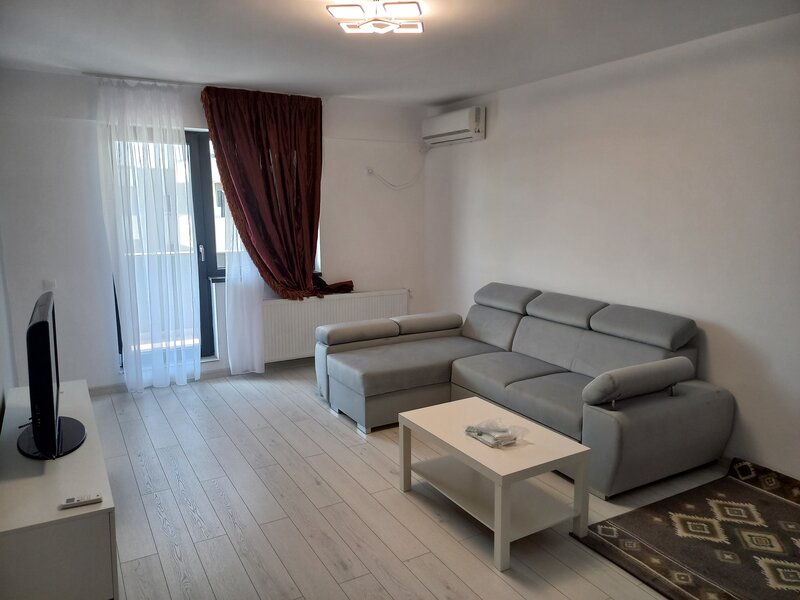 Militari, bloc nou, vis-a-vis metrou Pacii